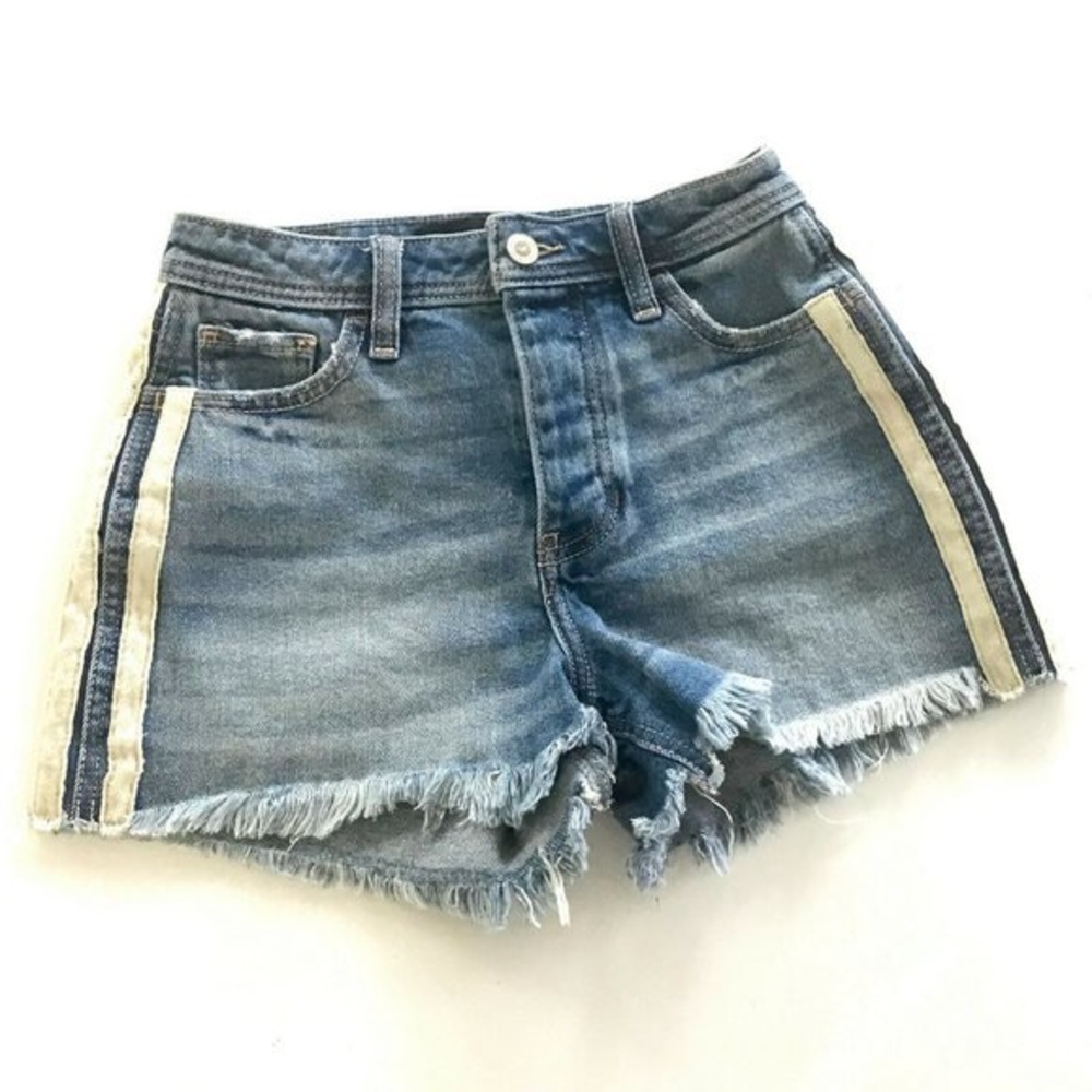 Hollister High Rise Boyfriend Shorts